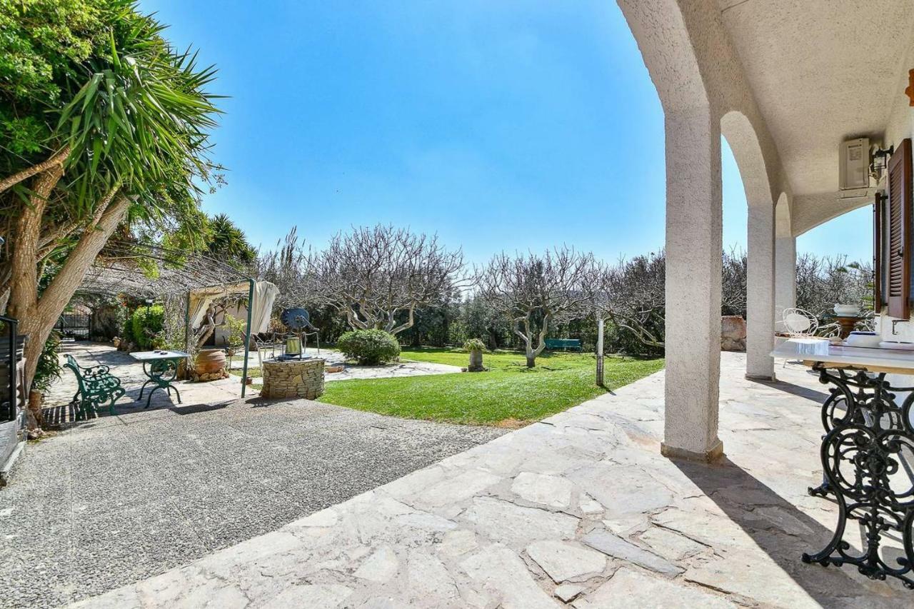 Light-Filled Home With Garden Near Beach Anavyssos Exterior photo